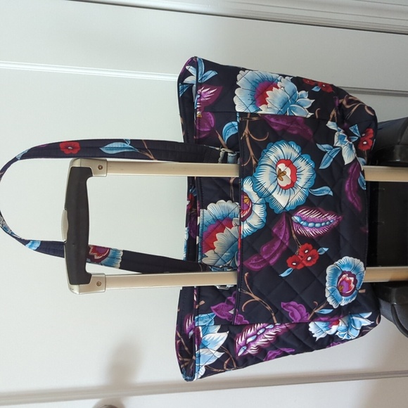 Vera Bradley Tote - Picture 2 of 7